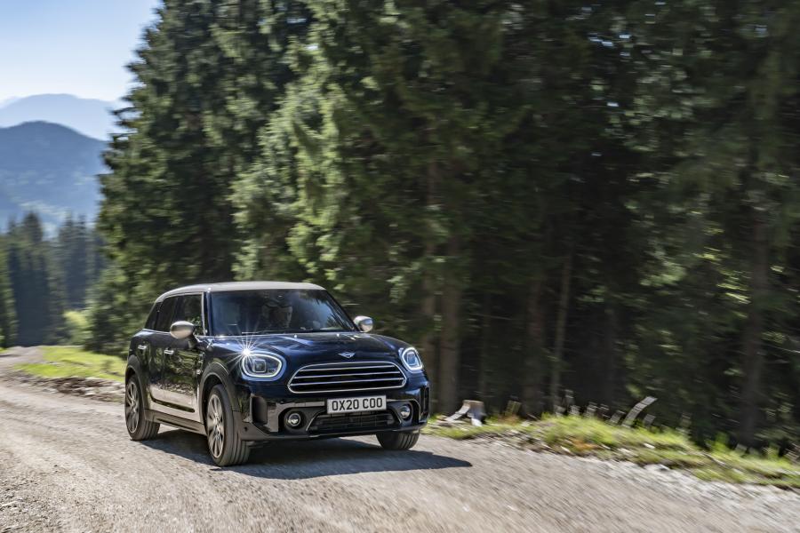  Mini Cooper Countryman ALL4 (F60) 2020 года  (WW) (фото 9 из 52)